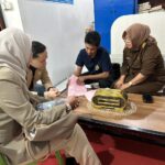 Penyidik Pidsus Kejati Sulsel Menyerahkan Kepenuntut Umum 5 Orang Tersangka Beserta Barang Bukti Perkara Dugaan Tindak Pidana Korupsi Pada PT. SURVEYOR INDONESIA Cabang Makassar TAHUN 2019 S.D TAHUN 2020