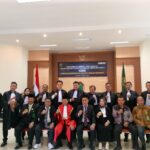 32 Calon Advokat PERADMI Berasal Dari Daerah Hukum Domisili Dilantik Di Pengadilan Tinggi Negeri Makassar