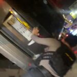 Sigap, Anggota Sat Samapta Polres Gowa Bantu Dorong Mobil Warga Yang Mogok