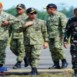 Bersama Tuhan Menyerbu Dari Langit: Ratusan Prajurit TNI Terjun di Morowali