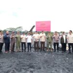 Bupati dan Wakil Bupati Murung Raya Sambut Kunker Menhan di Lokasi PT AKT